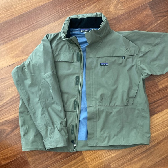 XL Patagonia men’s waterproof Swiftcurrent Wading Jacket for Fly Fishing - Picture 1 of 11